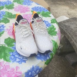Women’s Nike air max 270